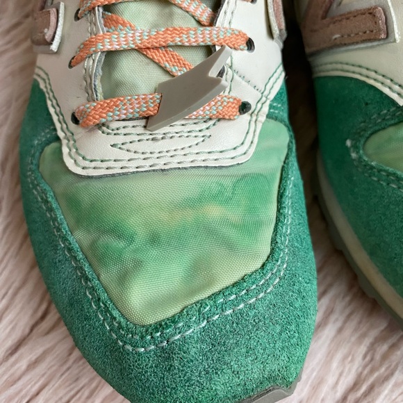 ⛔️Sold⛔️New Balance 996 women sneakers runners shoes AU6 - Picture 4 of 9